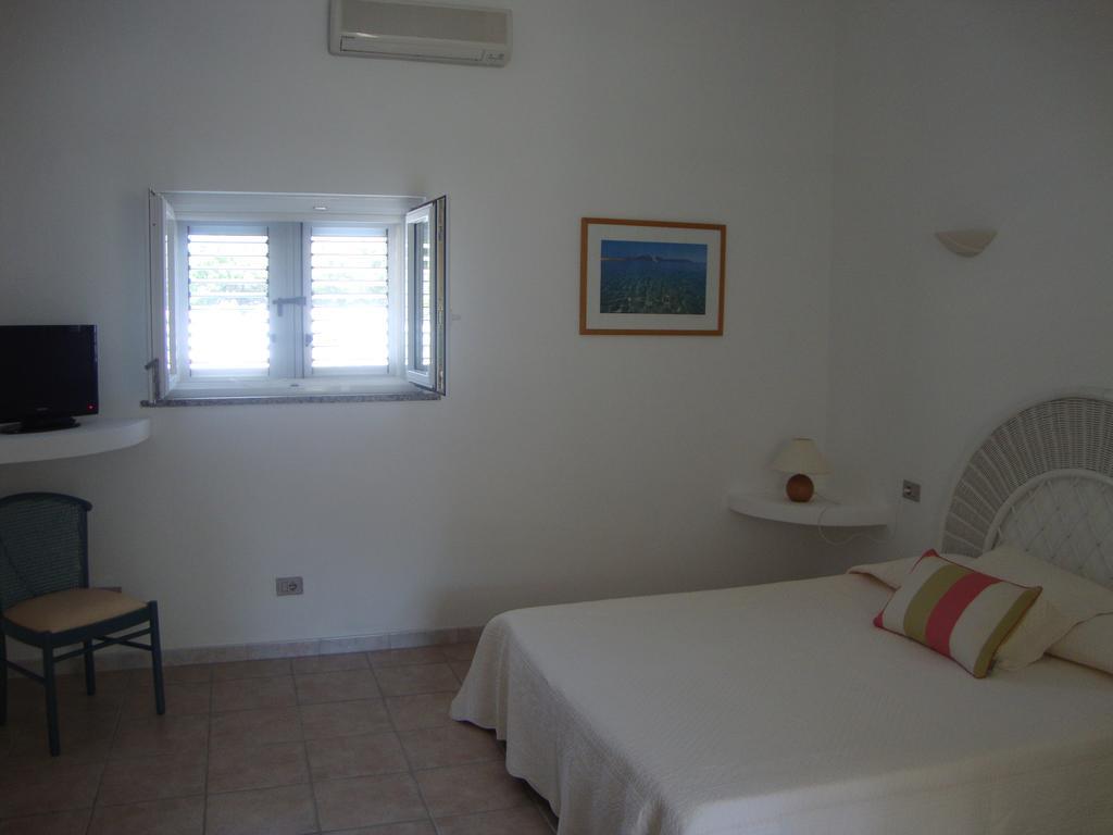Camping Residence Chalet La Pomposa Terrazzoni โบนิฟาซิโอ ห้อง รูปภาพ